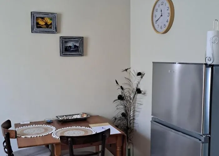 1836 Traditional House